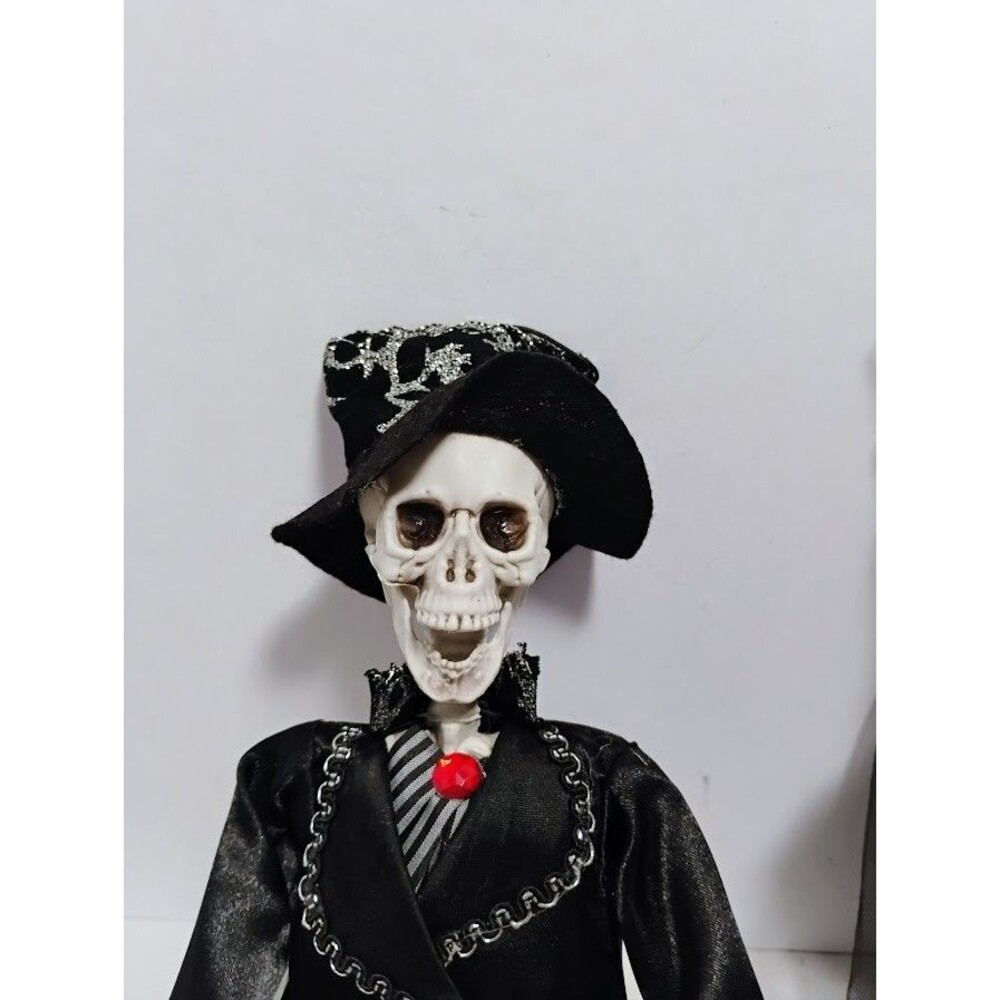 DAY OF THE DEAD 16” HANGING BRIDE & GROOM SKELETONS WALL GOTHIC SEASONAL DECOR - Picture 5 of 6
